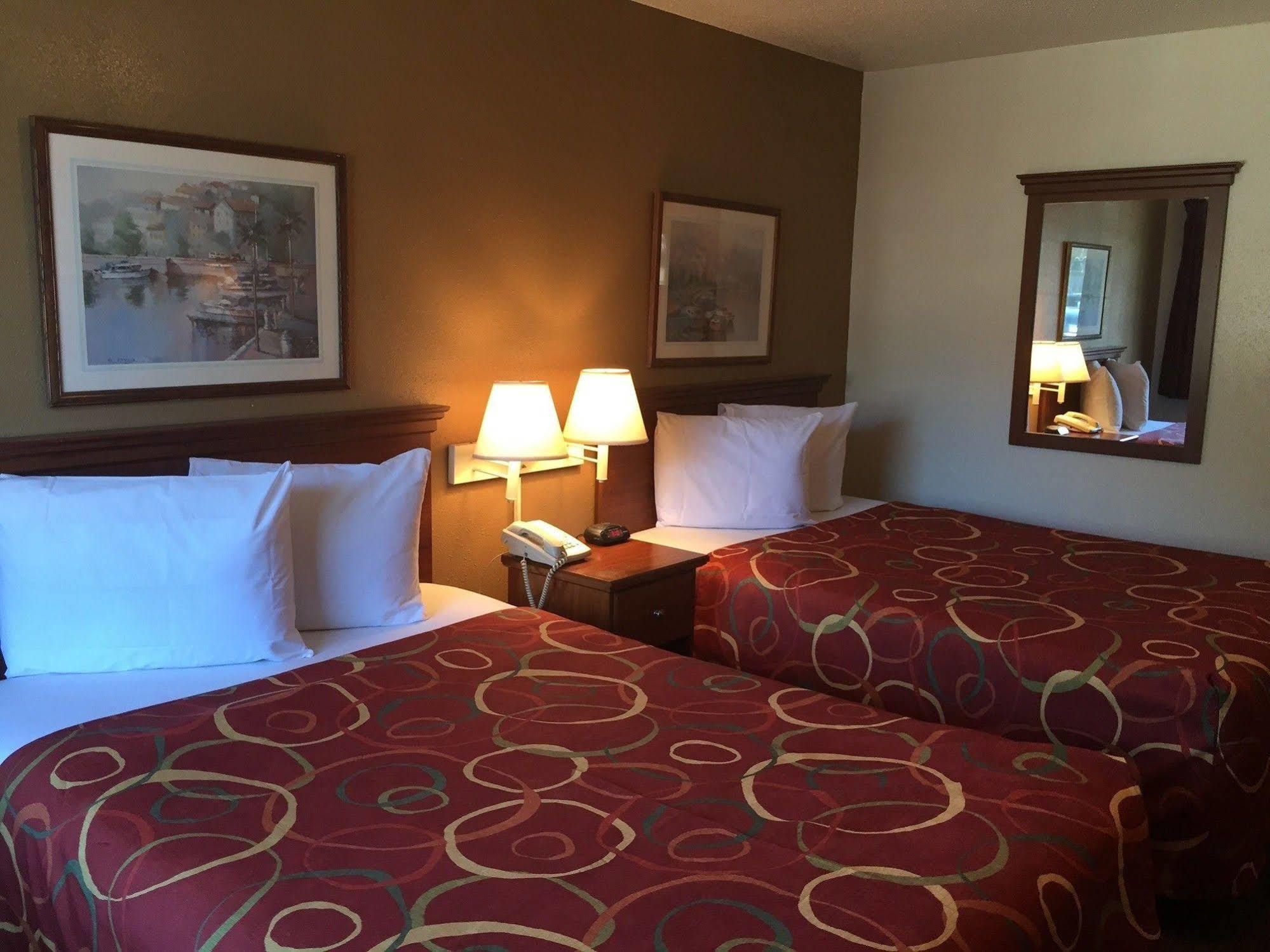 Siegel Select Gautier Motel Bagian luar foto